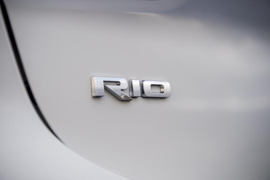 Логотип Kia Rio 5-Door 2017 года  (UK) (фото 119 из 145)
